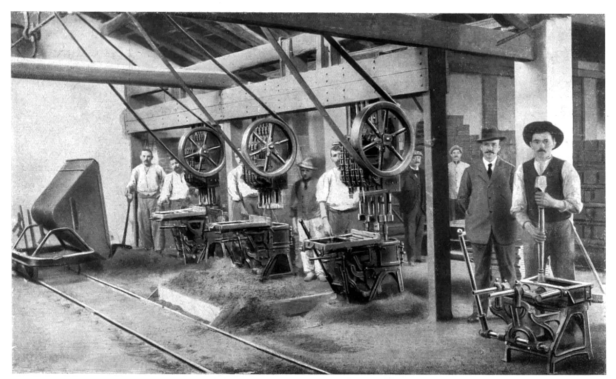 Concrete block production with Rosacometta machines in Milan, historical photo